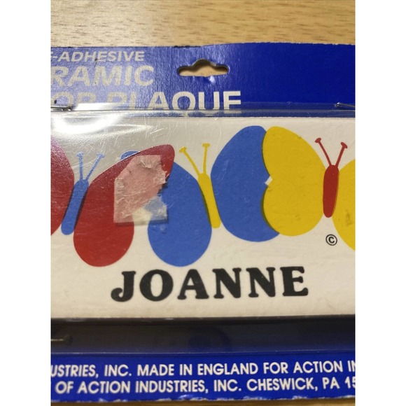 VINTAGE/RETRO JOANNE BUTTERFLY NEW DEAD STOCK CERAMIC DOOR NAME PLAQUE WALL SIGN - Picture 10 of 12